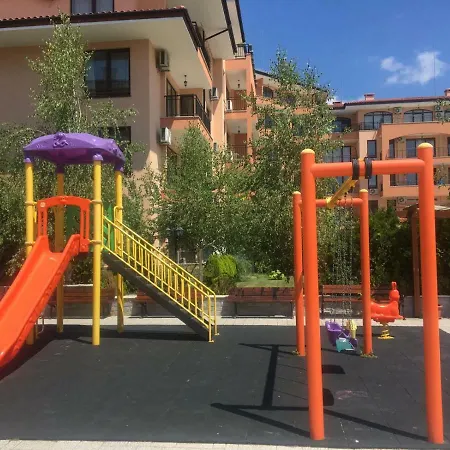 Star Dreams, * سفيتي فلاس